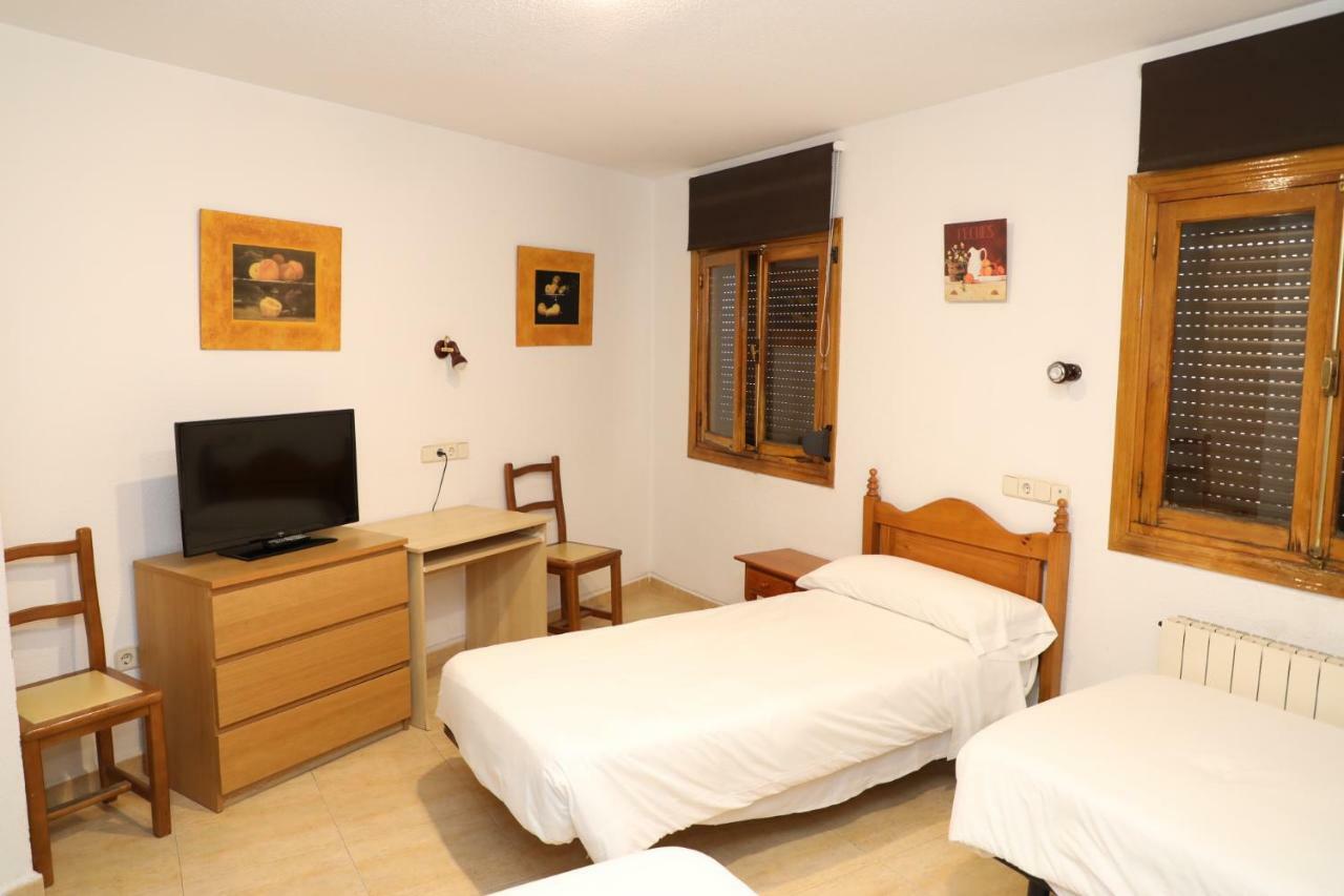 Hostal El Descanso Madrid Eksteriør bilde