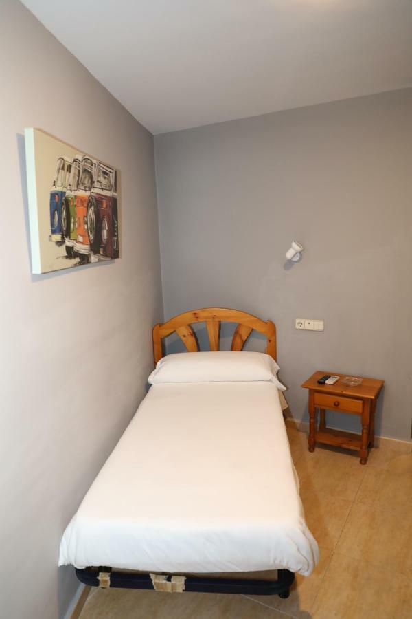 Hostal El Descanso Madrid Eksteriør bilde